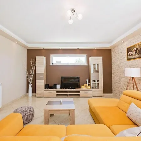Holiday home Vale *
